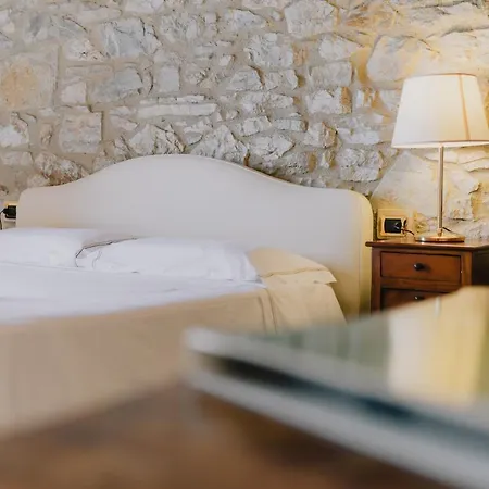 Terenzi Hospitality & Wine Farm stay *