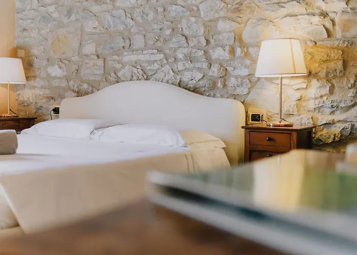 Terenzi Hospitality & Wine Farm stay *