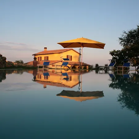 Terenzi Hospitality & Wine ファームステイ